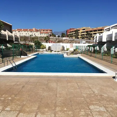With 2 Bedrooms In El Medano, With Wonderful Sea View, Shared Pool, Furnished Terrace - 200 M From The Beach * El Medano (Tenerife)