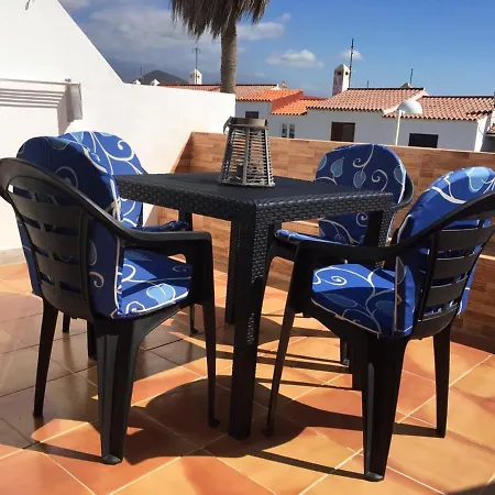 Apartment With 2 Bedrooms In El Medano, With Wonderful Sea View, Shared Pool, Furnished Terrace - 200 M From The Beach El Medano (Tenerife)